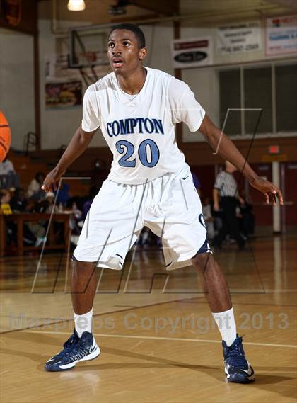 Thumbnail 1 in Compton vs. Lynwood (Jim Harris Memorial) photogallery.