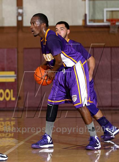 Thumbnail 2 in Compton vs. Lynwood (Jim Harris Memorial) photogallery.
