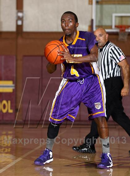 Thumbnail 3 in Compton vs. Lynwood (Jim Harris Memorial) photogallery.