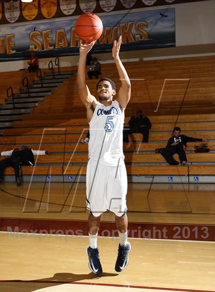 Thumbnail 2 in Compton vs. Lynwood (Jim Harris Memorial) photogallery.