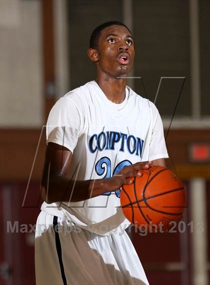 Thumbnail 3 in Compton vs. Lynwood (Jim Harris Memorial) photogallery.