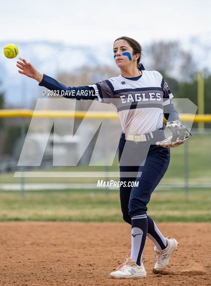 Thumbnail 3 in Skyline @ West Jordan photogallery.