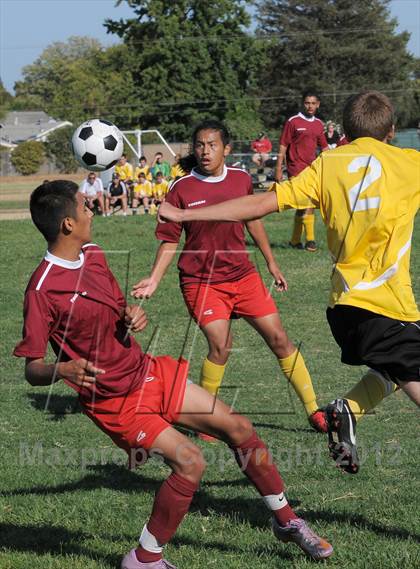 Thumbnail 1 in Golden Sierra @ Encina Prep photogallery.