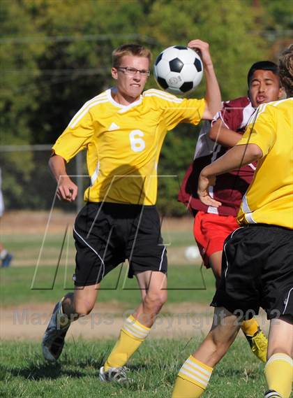Thumbnail 1 in Golden Sierra @ Encina Prep photogallery.