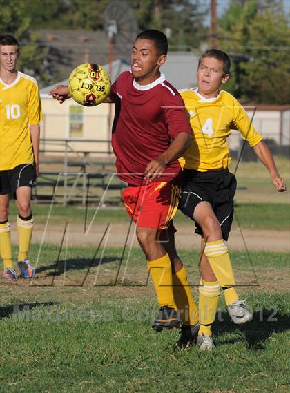 Thumbnail 3 in Golden Sierra @ Encina Prep photogallery.