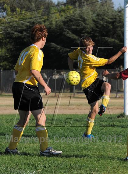 Thumbnail 1 in Golden Sierra @ Encina Prep photogallery.
