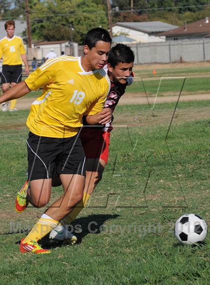 Thumbnail 2 in Golden Sierra @ Encina Prep photogallery.