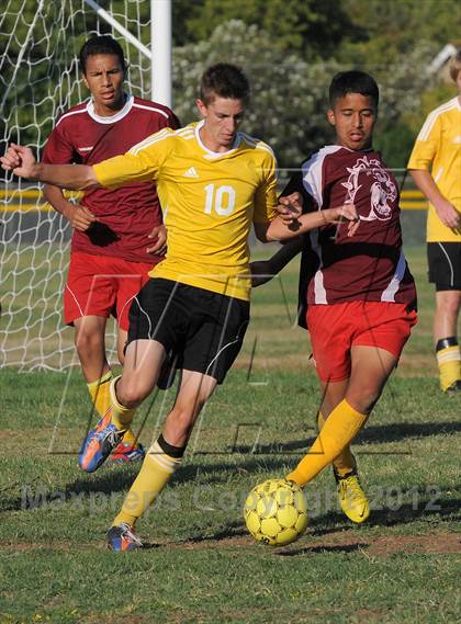 Thumbnail 1 in Golden Sierra @ Encina Prep photogallery.