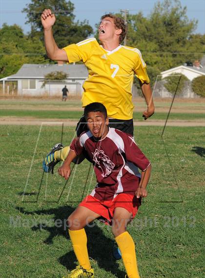 Thumbnail 1 in Golden Sierra @ Encina Prep photogallery.