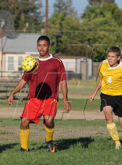 Thumbnail 3 in Golden Sierra @ Encina Prep photogallery.