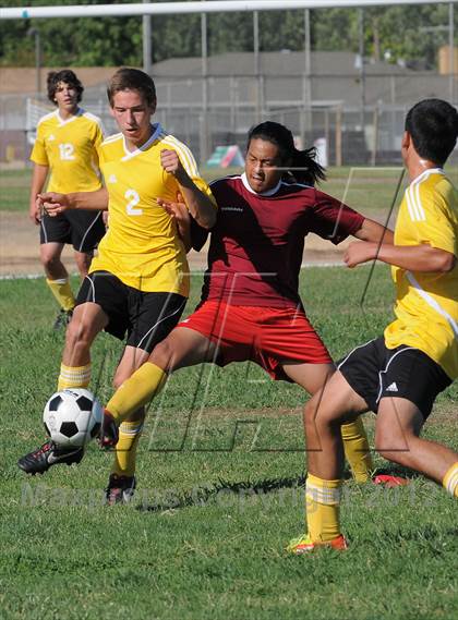 Thumbnail 1 in Golden Sierra @ Encina Prep photogallery.