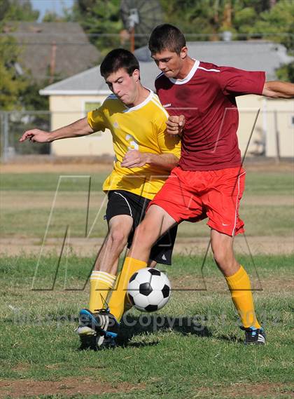 Thumbnail 1 in Golden Sierra @ Encina Prep photogallery.