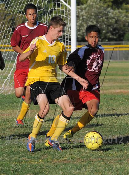 Thumbnail 2 in Golden Sierra @ Encina Prep photogallery.