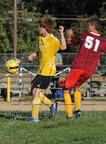 Thumbnail 1 in Golden Sierra @ Encina Prep photogallery.