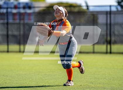 Thumbnail 1 in Silver Creek @ Milpitas photogallery.
