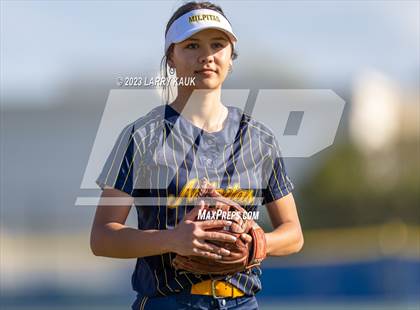 Thumbnail 2 in Silver Creek @ Milpitas photogallery.