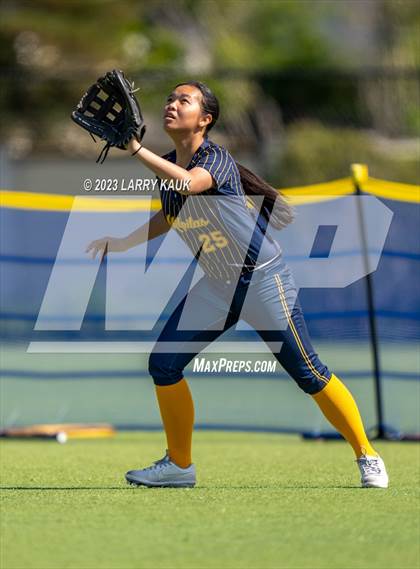 Thumbnail 1 in Silver Creek @ Milpitas photogallery.