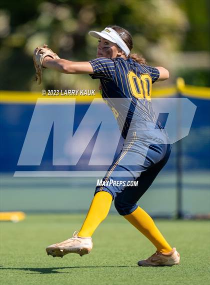 Thumbnail 1 in Silver Creek @ Milpitas photogallery.