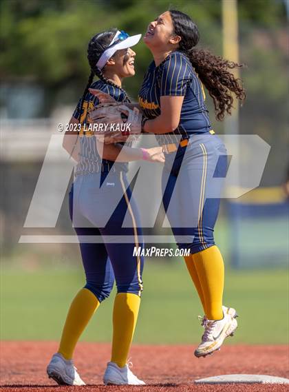 Thumbnail 2 in Silver Creek @ Milpitas photogallery.