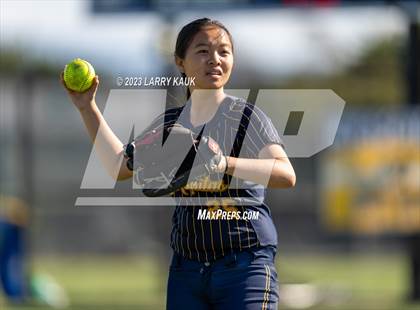 Thumbnail 1 in Silver Creek @ Milpitas photogallery.