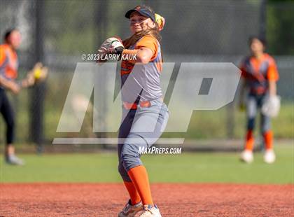 Thumbnail 2 in Silver Creek @ Milpitas photogallery.