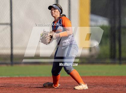 Thumbnail 1 in Silver Creek @ Milpitas photogallery.