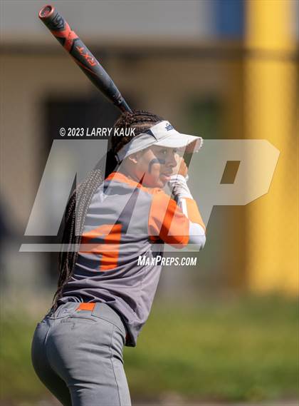 Thumbnail 1 in Silver Creek @ Milpitas photogallery.