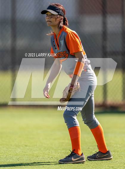 Thumbnail 3 in Silver Creek @ Milpitas photogallery.