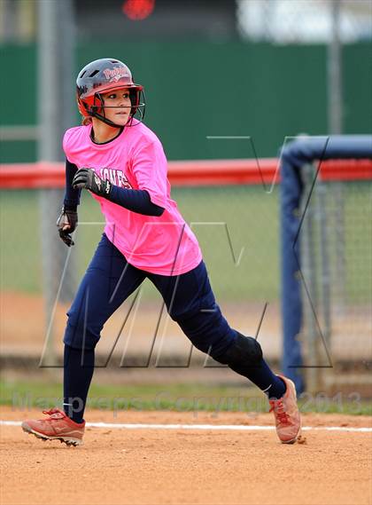 Thumbnail 1 in Bob Jones vs. James Clemens photogallery.