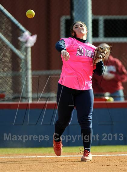 Thumbnail 3 in Bob Jones vs. James Clemens photogallery.