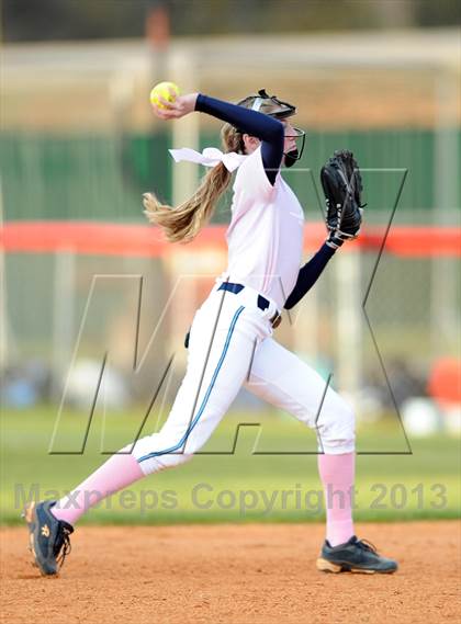Thumbnail 1 in Bob Jones vs. James Clemens photogallery.
