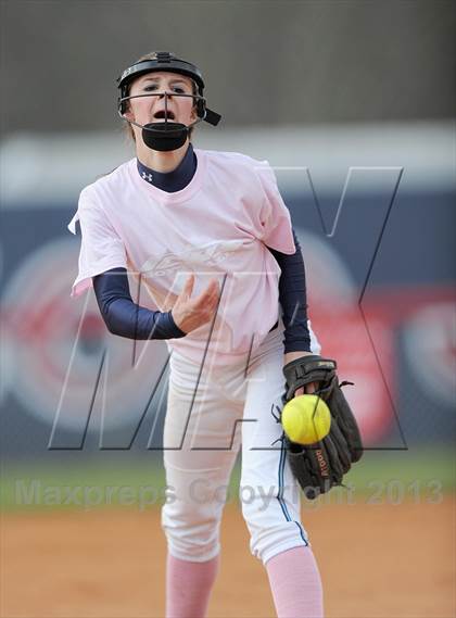 Thumbnail 1 in Bob Jones vs. James Clemens photogallery.