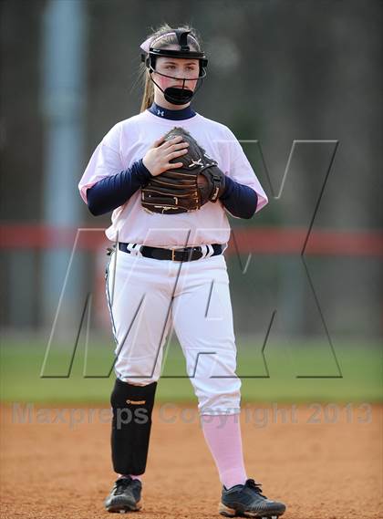 Thumbnail 3 in Bob Jones vs. James Clemens photogallery.