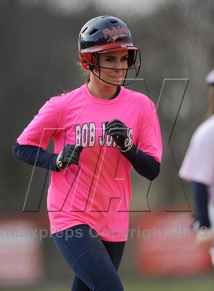 Thumbnail 2 in Bob Jones vs. James Clemens photogallery.