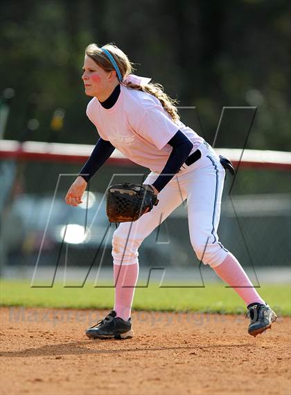 Thumbnail 3 in Bob Jones vs. James Clemens photogallery.