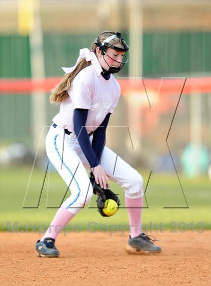 Thumbnail 2 in Bob Jones vs. James Clemens photogallery.