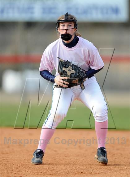 Thumbnail 3 in Bob Jones vs. James Clemens photogallery.