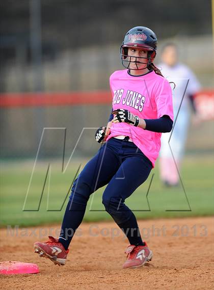 Thumbnail 1 in Bob Jones vs. James Clemens photogallery.