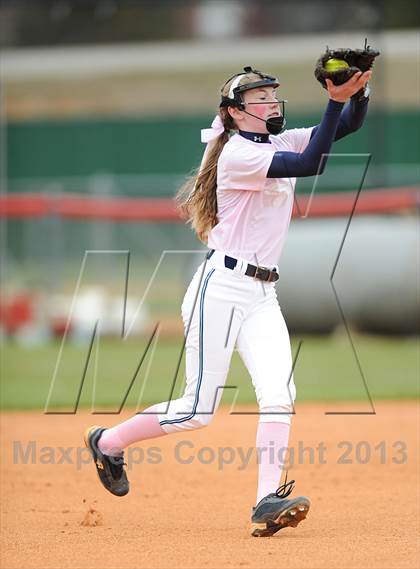 Thumbnail 2 in Bob Jones vs. James Clemens photogallery.