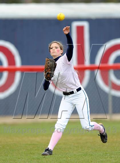 Thumbnail 1 in Bob Jones vs. James Clemens photogallery.