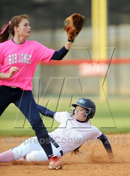 Thumbnail 3 in Bob Jones vs. James Clemens photogallery.