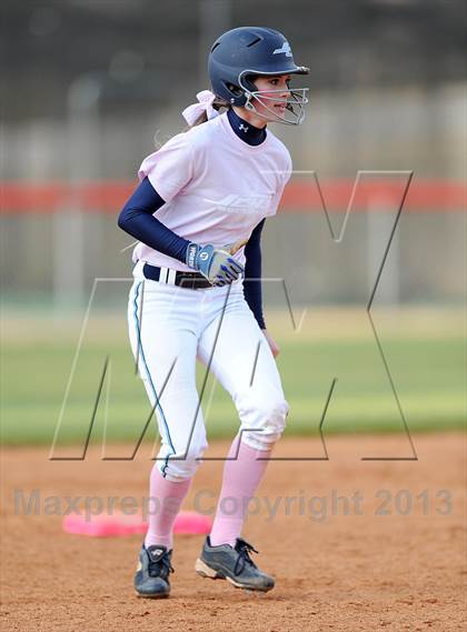 Thumbnail 1 in Bob Jones vs. James Clemens photogallery.