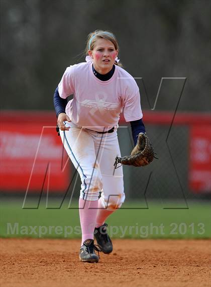 Thumbnail 2 in Bob Jones vs. James Clemens photogallery.