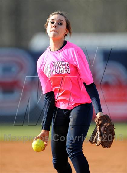 Thumbnail 1 in Bob Jones vs. James Clemens photogallery.