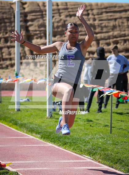 Thumbnail 3 in Highland vs Littlerock vs Eastside (Hurdles, Long Jump and 400m) photogallery.