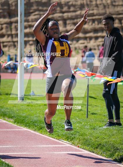 Thumbnail 2 in Highland vs Littlerock vs Eastside (Hurdles, Long Jump and 400m) photogallery.