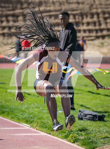 Thumbnail 3 in Highland vs Littlerock vs Eastside (Hurdles, Long Jump and 400m) photogallery.