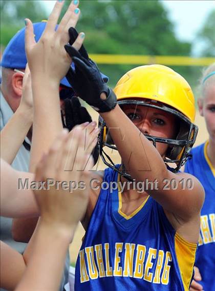 Thumbnail 2 in Muhlenberg vs West York (AAA Quarterfinals) photogallery.