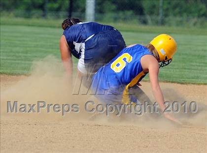 Thumbnail 2 in Muhlenberg vs West York (AAA Quarterfinals) photogallery.