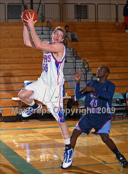 Thumbnail 3 in Westlake vs West Monroe (McDonalds Texas Invitational) photogallery.